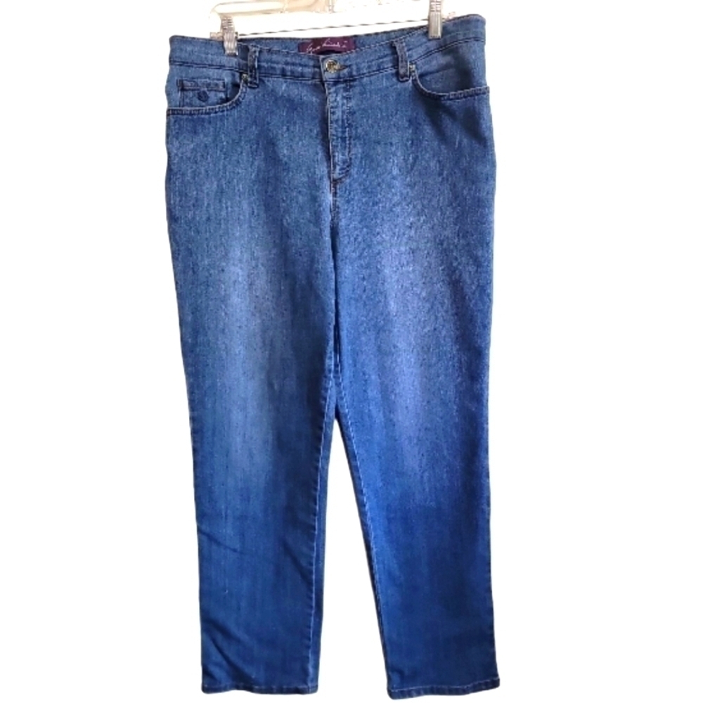 Gloria Vanderbilt Women's Blue StraightLeg Jeans Size 16 Petite